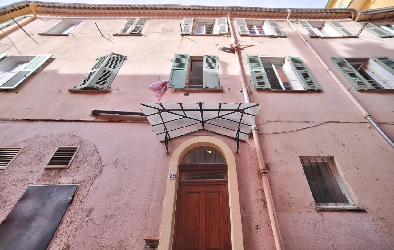 Apartment Dans Le Vieux Nizza